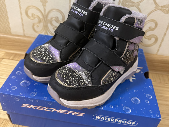 Ботинки Skechers для девочки