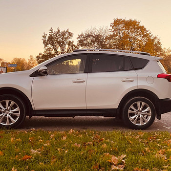 Продам Toyota RAV4