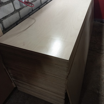 50 lamineeritud vineerilehte, 240×60. Leht 30 euro