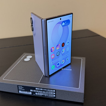 Samsung Galaxy Fold8, 256 ГБ, сиреневый