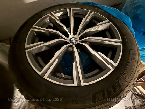 BMW X5 Veljed R20 ja uus rehvid Michelin ice Snow