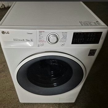 Pesumasin-kuivatiga LG F4J6TG0W 8kg 1400p/min