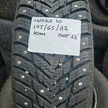 Шины R17 175 65 17 Nokian Hakkapeliitta 10, 4 шт., как новые