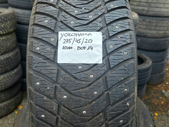 Шины R20 275 45 20 Yokohama, остаток протектора 10 мм, как новые, 4 шт.