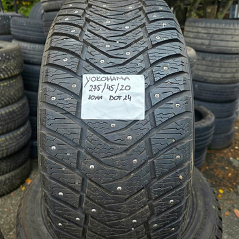 Шины R20 275 45 20 Yokohama, остаток протектора 10 мм, как новые, 4 шт.