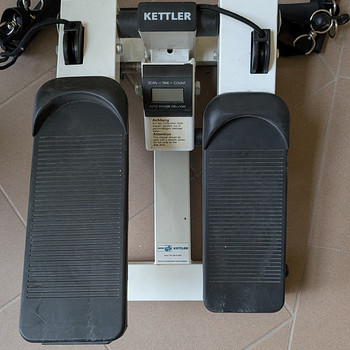 Kettler Mini Stepper with Arm Bands & Display – Compact Home