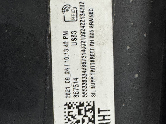 BMW X5 G05 originaalsed astmelauad – komplekt