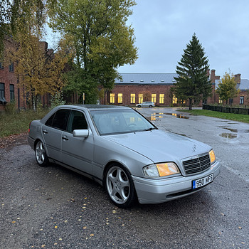Mercedes-Benz C220 110kw Atm