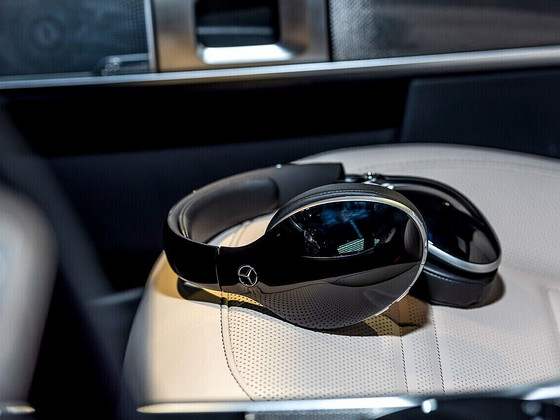 Наушники Mercedes, Bluetooth, новые