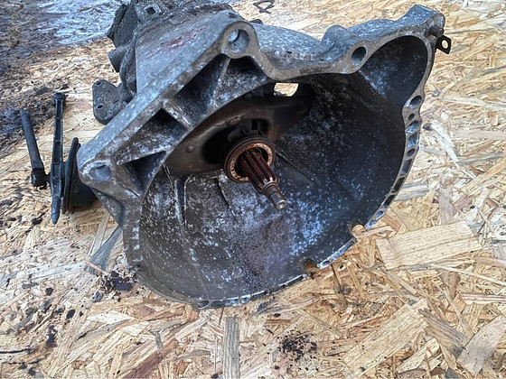 Коробка передач BMW E36 1.7TDS