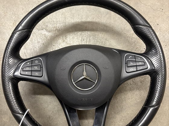 Многофункциональный руль Mercedes с подушкой безопасности