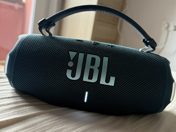 JBL Charge 6 Speaker