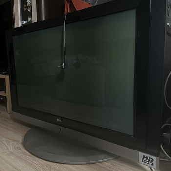 LG HD ready TV 42’