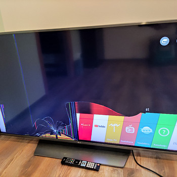 LG 55" Smart TV LED