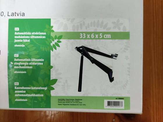 Automaatne kasvuhoone luugi avaja. 2 tk