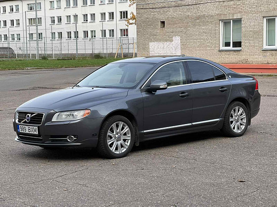 VOLVO S80