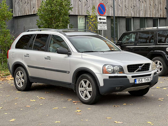 VOLVO XC90