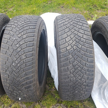 Continental IceContact 3 SUV 235/60R18