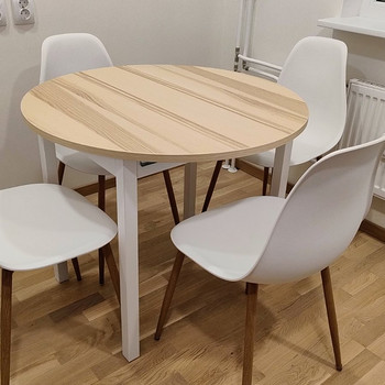 Söögilaud toolidega