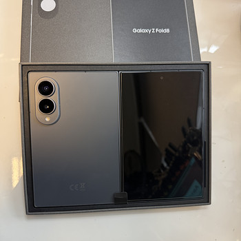 SAMSUNG FOLD8