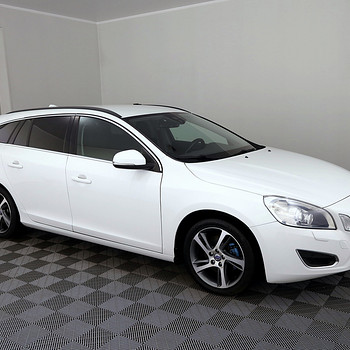 Volvo V60 Momentum ATM 1.6 D4 84kW