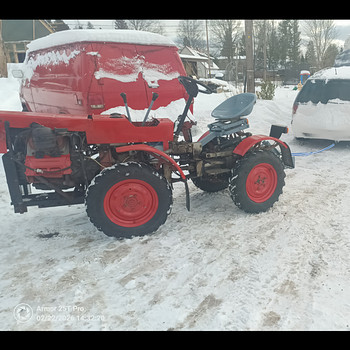 Tz4k 4x4 väiketraktor