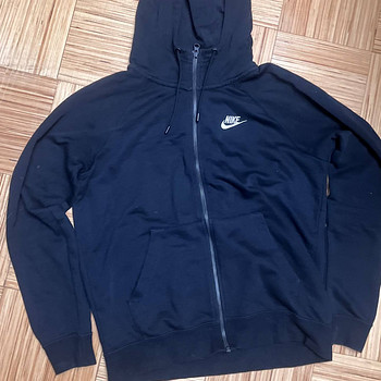 Nike pusa