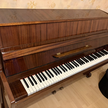 Ukraina Klaver - piano