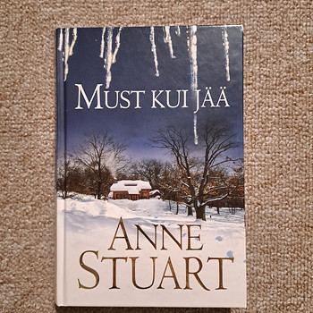 Чёрный, как лёд. Anne Stuart