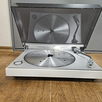 Bang & Olufsen Beogram 1203
