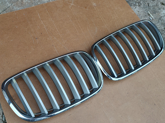 BMW X6 E71 originaalsed neeruvõred