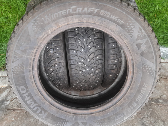 Шипованная резина kumho.