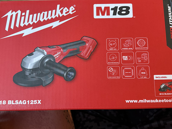 Угловая шлифмашина Milwaukee M18 BLSAG 125 X