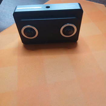 3D VR-kaamera Viewpt VR180 Nano (4K) — MicroSD slotiga