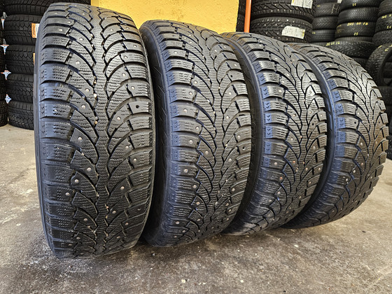 195 60 R 15 Formula Ice ( by Pirelli )