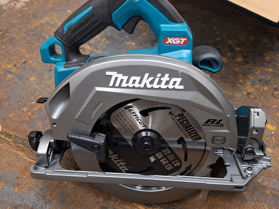 Makita XGT hs004GZ 40v