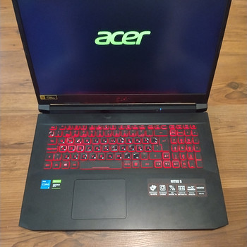Игровой ноутбук acer nitro 5 + зарядка