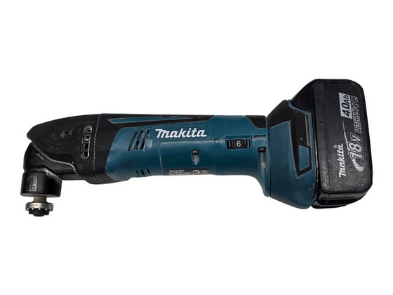 Универсальный инструмент Makita DTM50 + aku 4,0Aч