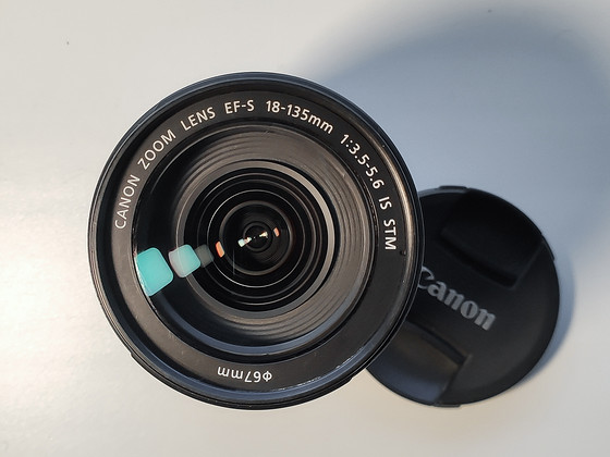 Объектив Canon EF-S 18-135mm IS STM
