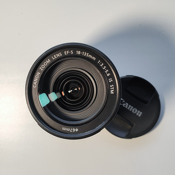 Объектив Canon EF-S 18-135mm IS STM