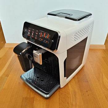 Кофемашина Philips EP3343/50