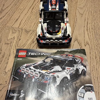 LEGO Technic 42109 Top Gear Rally Car