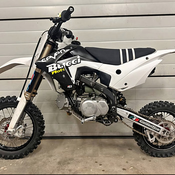 Buccimoto F15r 160cc 4 takti