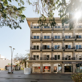 REVERON PLAZA