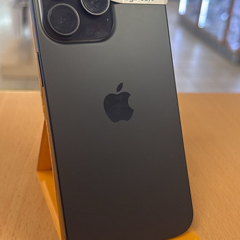 Apple iPhone 15 Pro Max 256Gb Black v heas korras