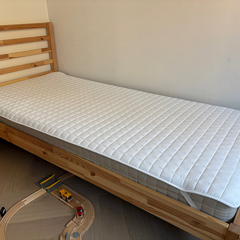 Кровать IKEA