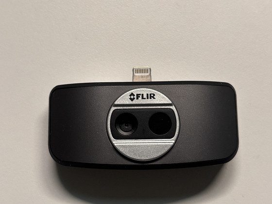 FLIR ONE Gen 3 soojuskaamera iPhone'ile (Lightning) + ümbris