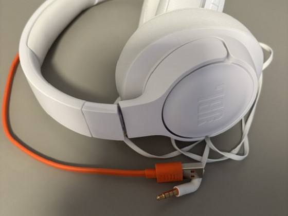 JBL TUNE 770NC