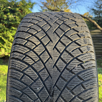 Nokian hakkapeliitta R21 285/40