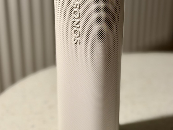 Продаётся как новая Sonos Roam 2